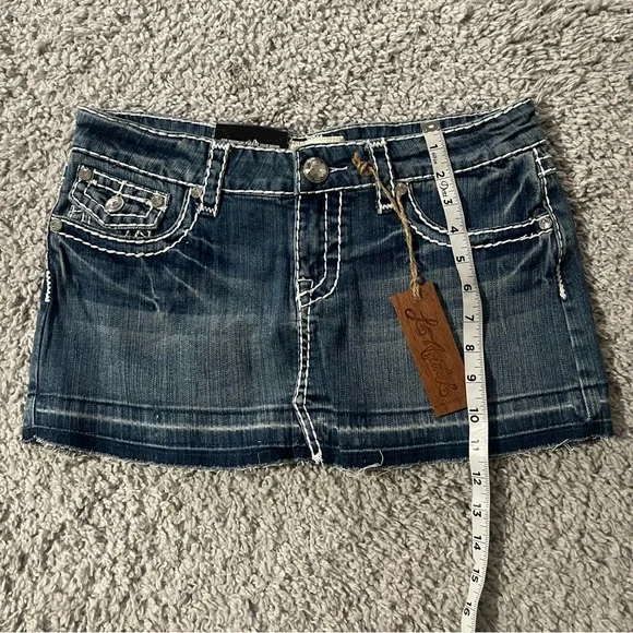 Y2K low-rise mini denim skirt - Picture 7 of 7